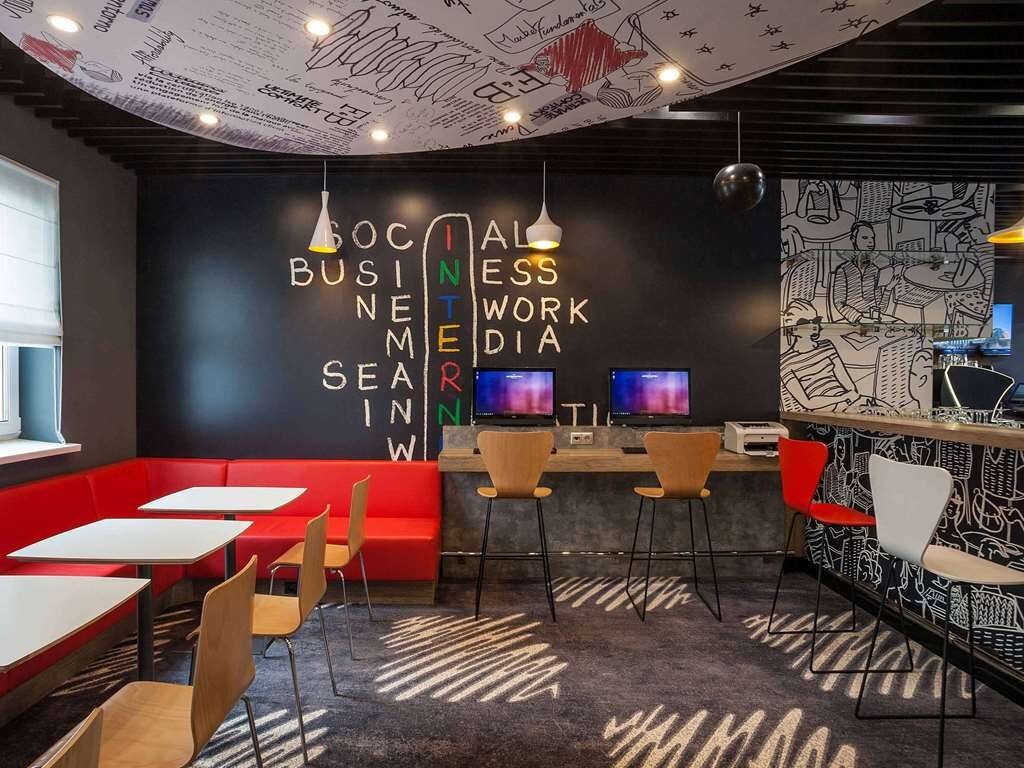 基辅火车站宜必思酒店主图