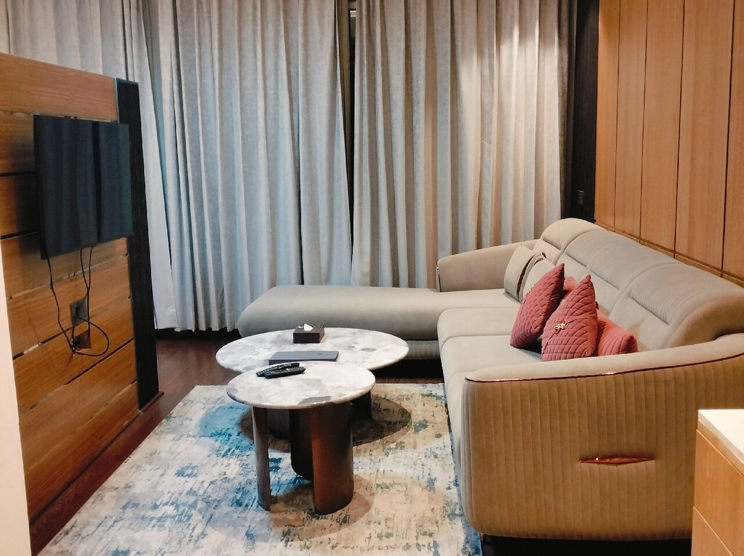 The Mystic Palms主图