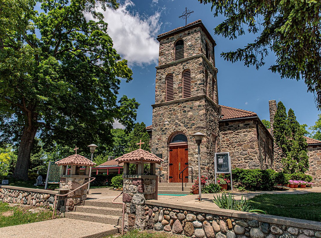 St. Joseph Shrine Catholic Church景点图片