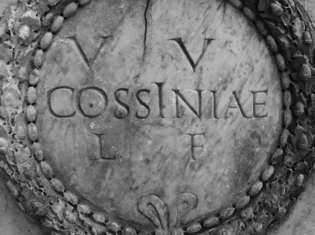 Tomba della Vestale Cossinia-蒂沃利必去景点