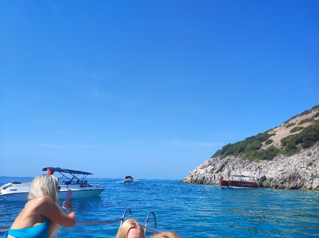 Lido Boat Tours景点图片