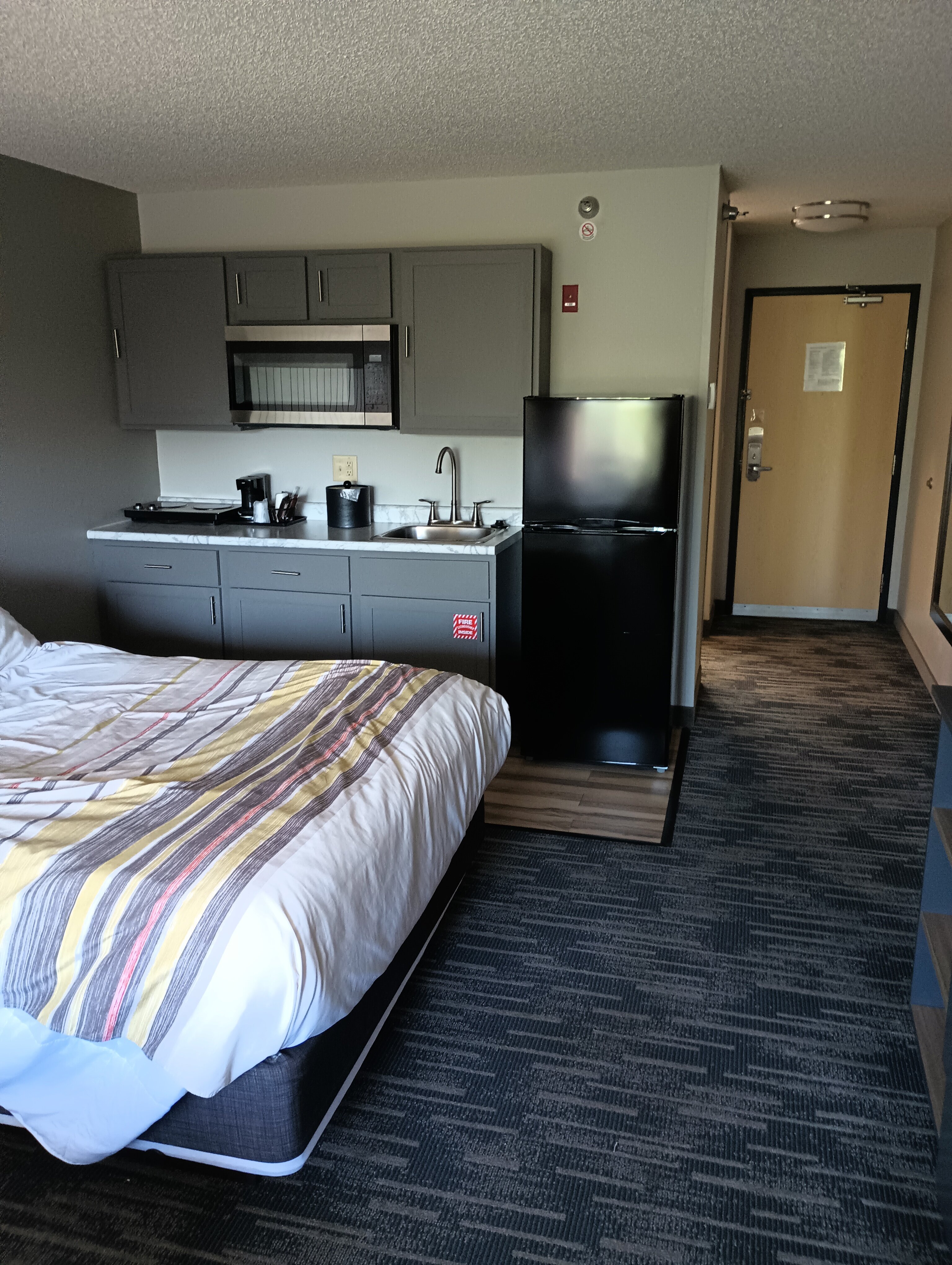 Country Inn & Suites by Radisson, Brookings, SD-客卧