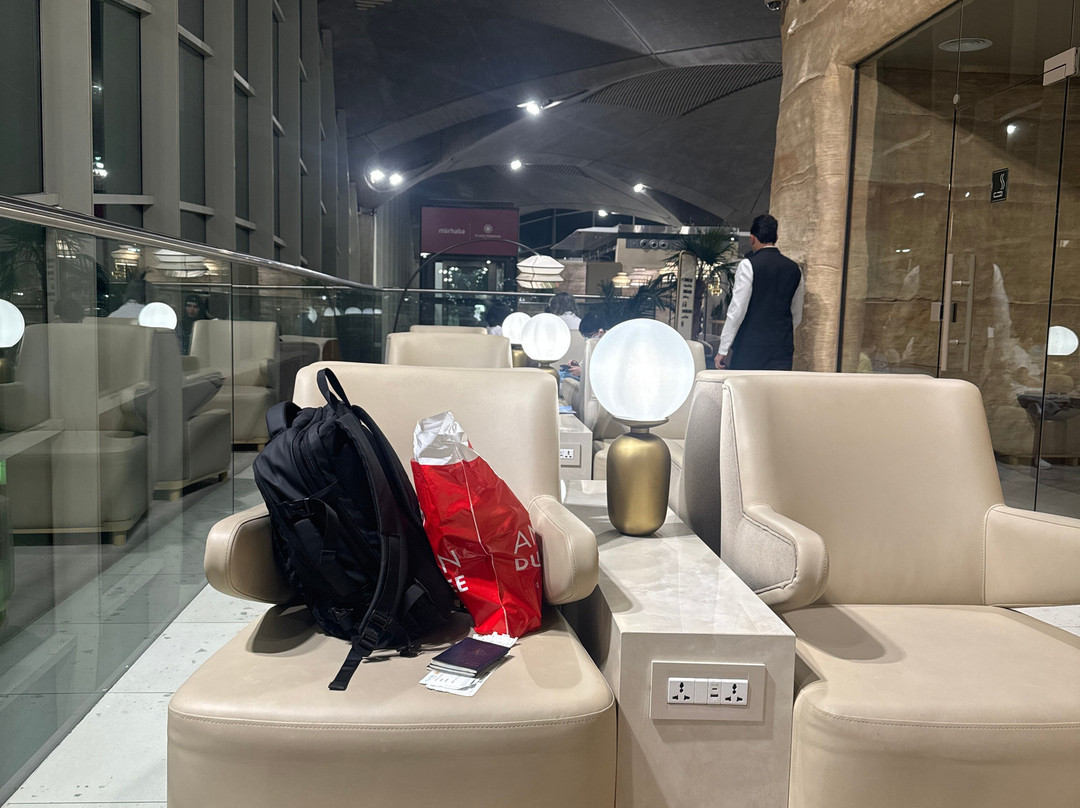 Plaza Premium Lounge (departures)-安曼必去景点