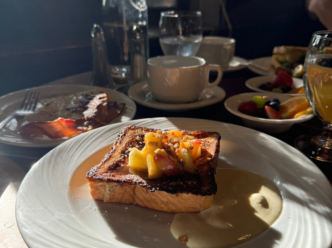 Inn On The Hill主图