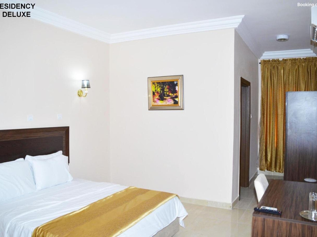 Leophine Residency Hotel Ogidi主图