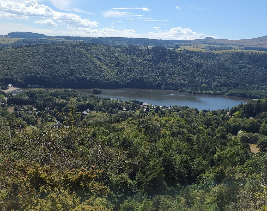Le Lac Chambon-Chambon-sur-Lac必去景点