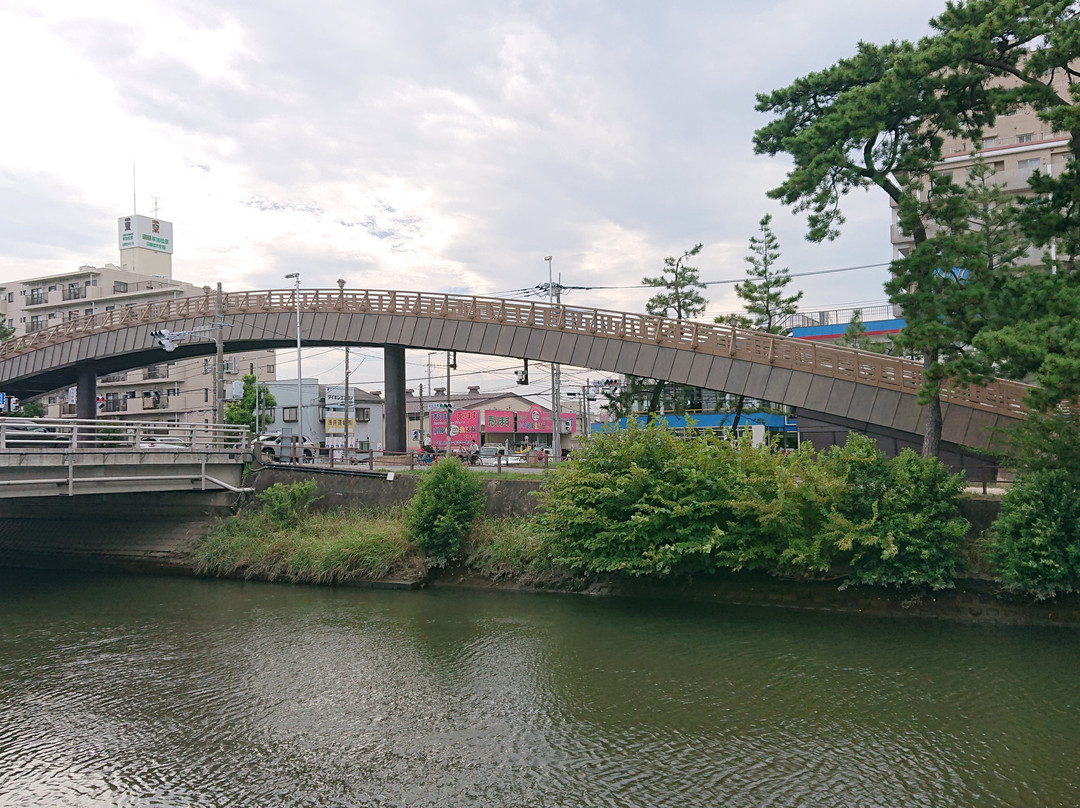 Yatatebashi Bridge景点图片