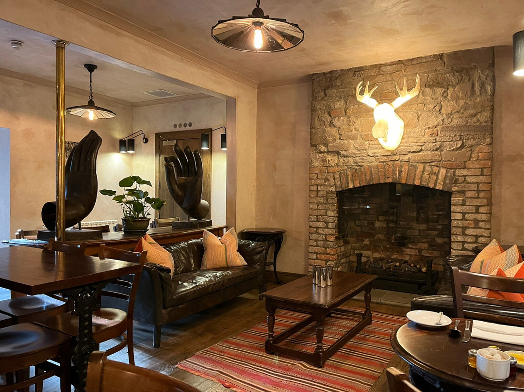 Abergavenny Hotel主图