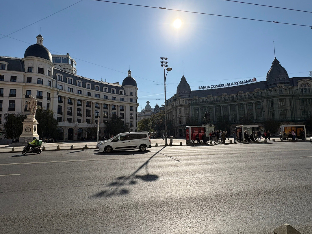 University's Square-布加勒斯特必去景点