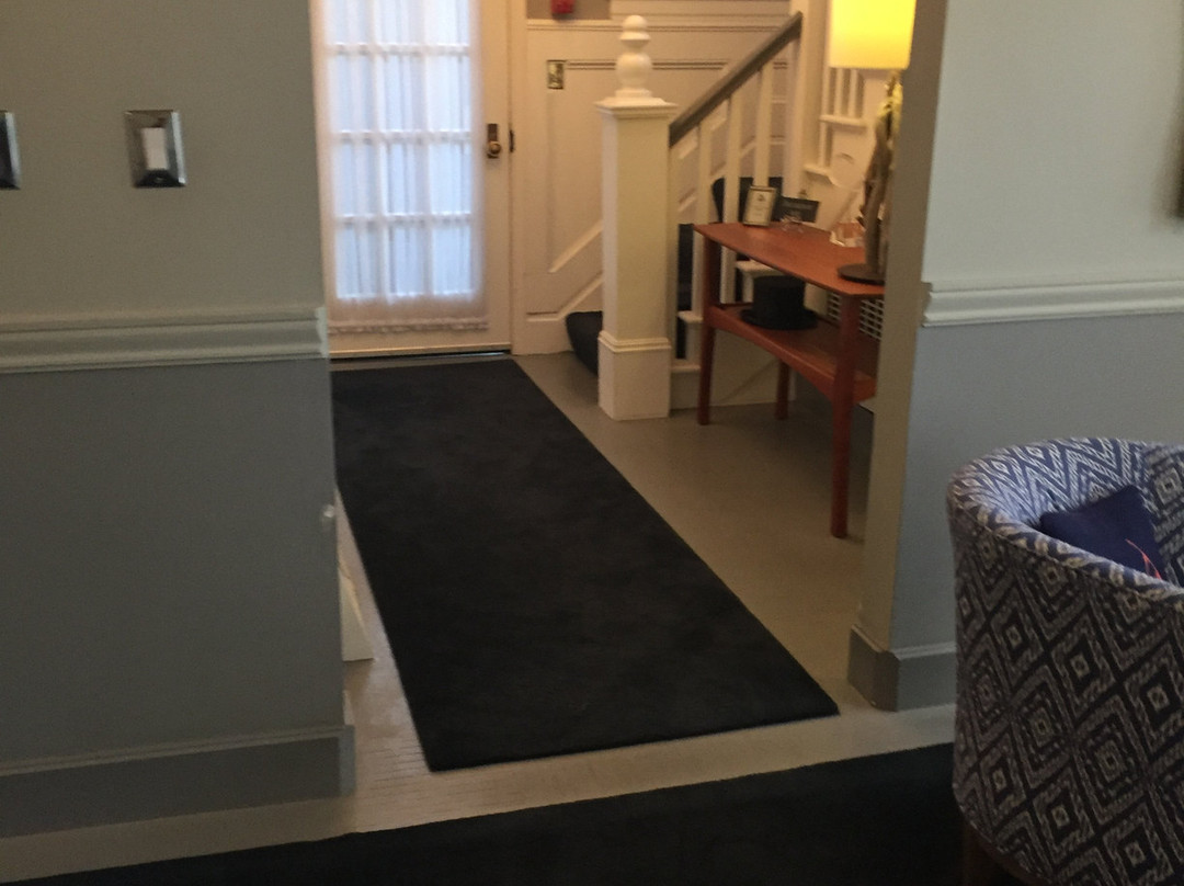 Nantucket Whale Inn主图