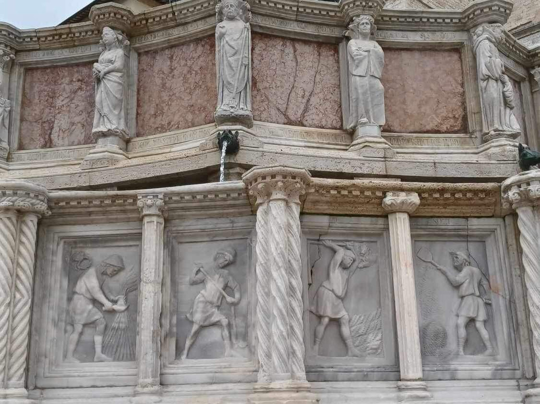 Fontana Maggiore-佩鲁贾必去景点
