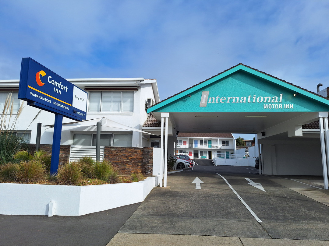 舒适瓦南布尔国际酒店主图