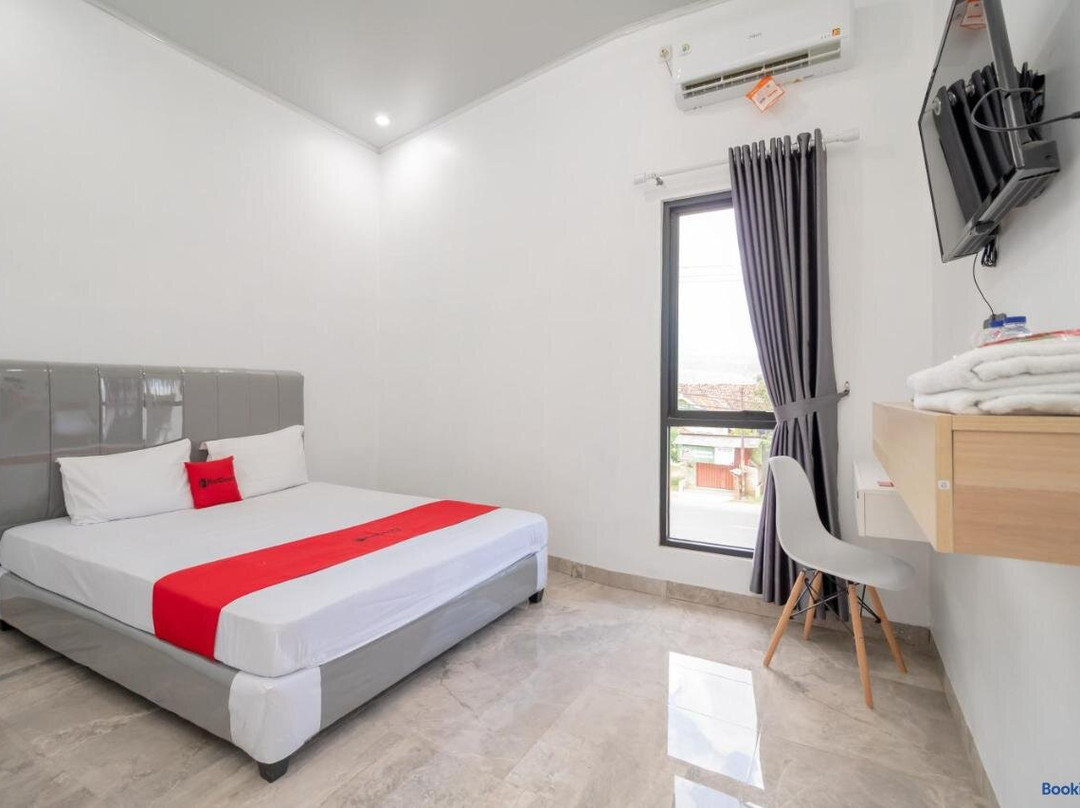 RedDoorz near Tugu Coklat Pesawaran Lampung