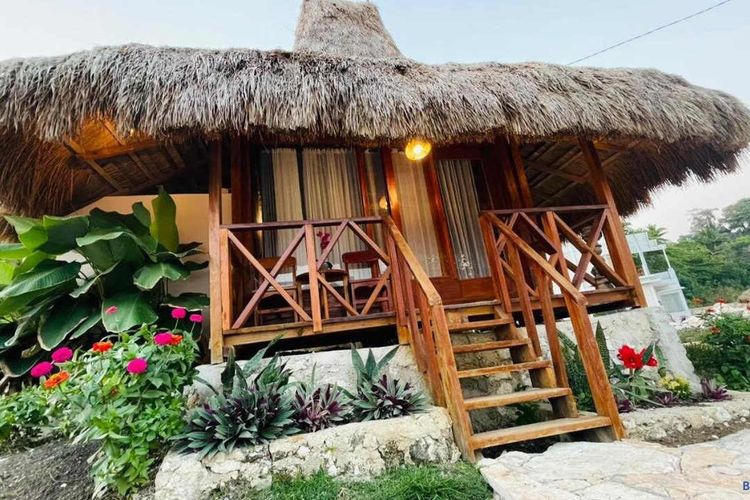 Three Queen Villa And Homestay