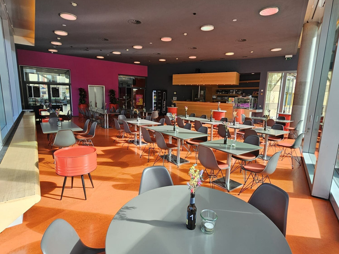 Tempus - Café, Bistro, Bar