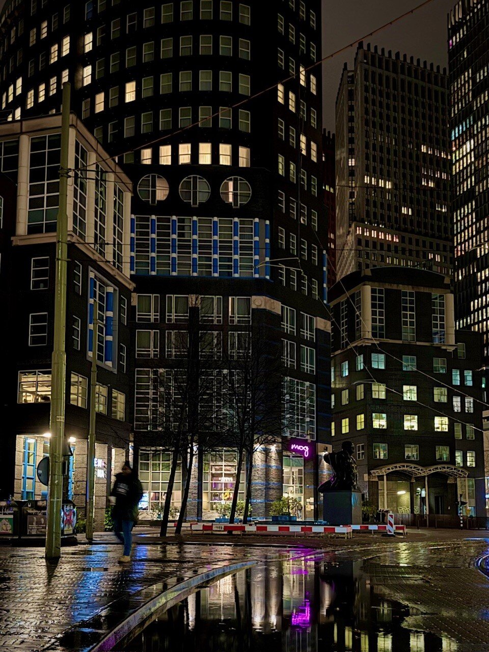Moxy The Hague-浴室