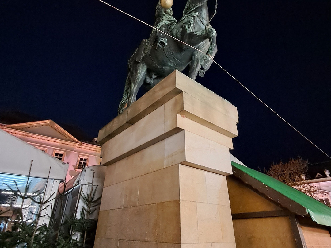 Landau Reiterstandbild景点图片