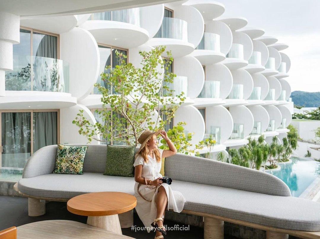 Bar Botan - Veranda Resort Phuket Autograph Collection