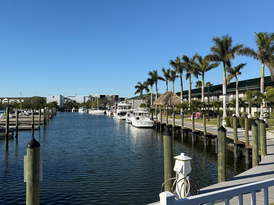 Ramada by Wyndham Sarasota Waterfront主图