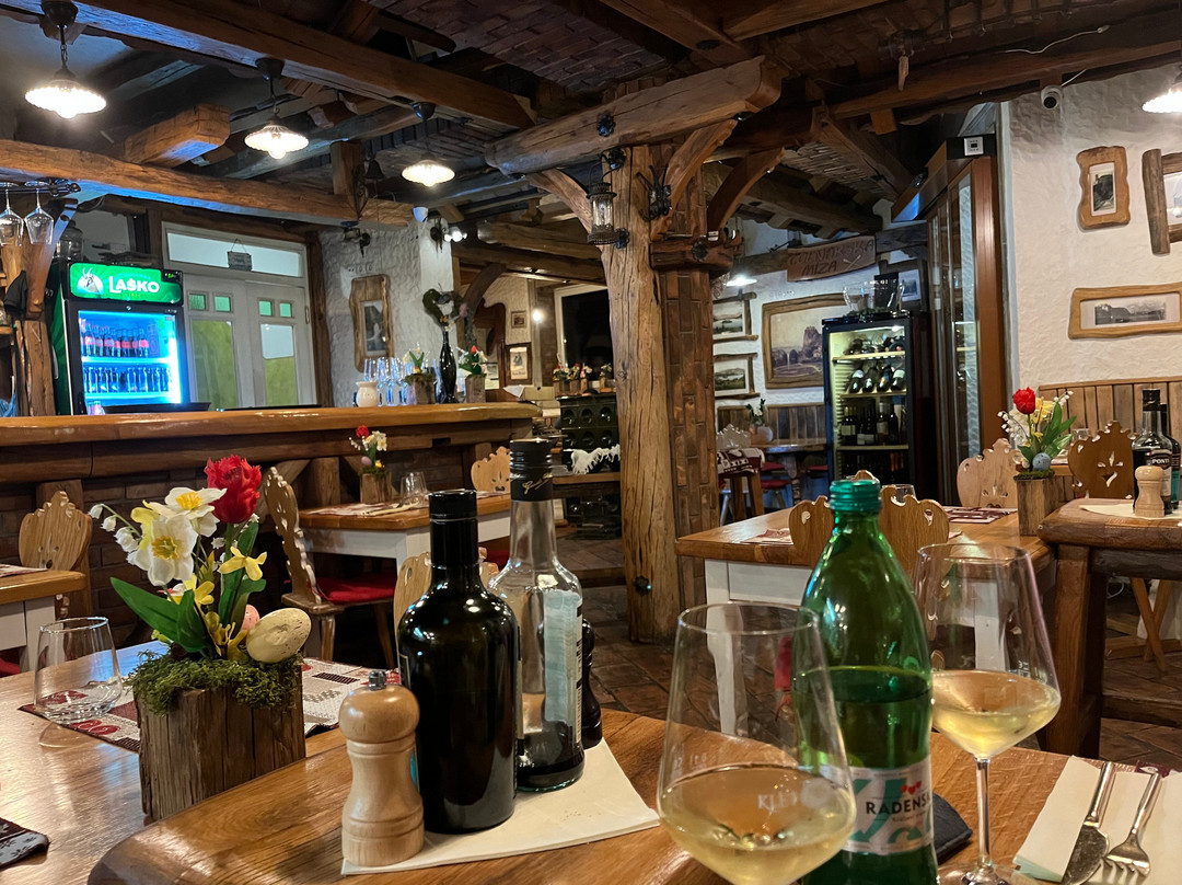 Wine Bar & Restaurant Čarman