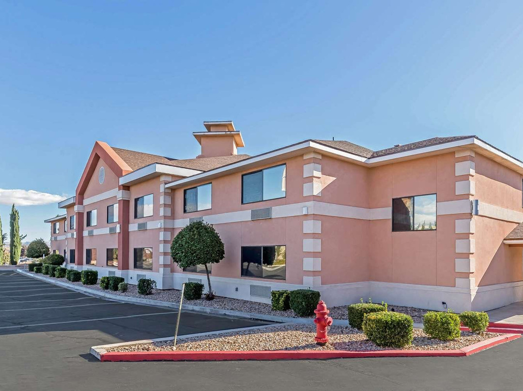 Central酒店住宿-Quality Inn