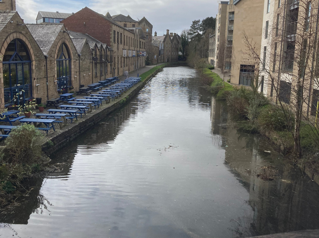 兰开斯特普瑞米尔酒店主图