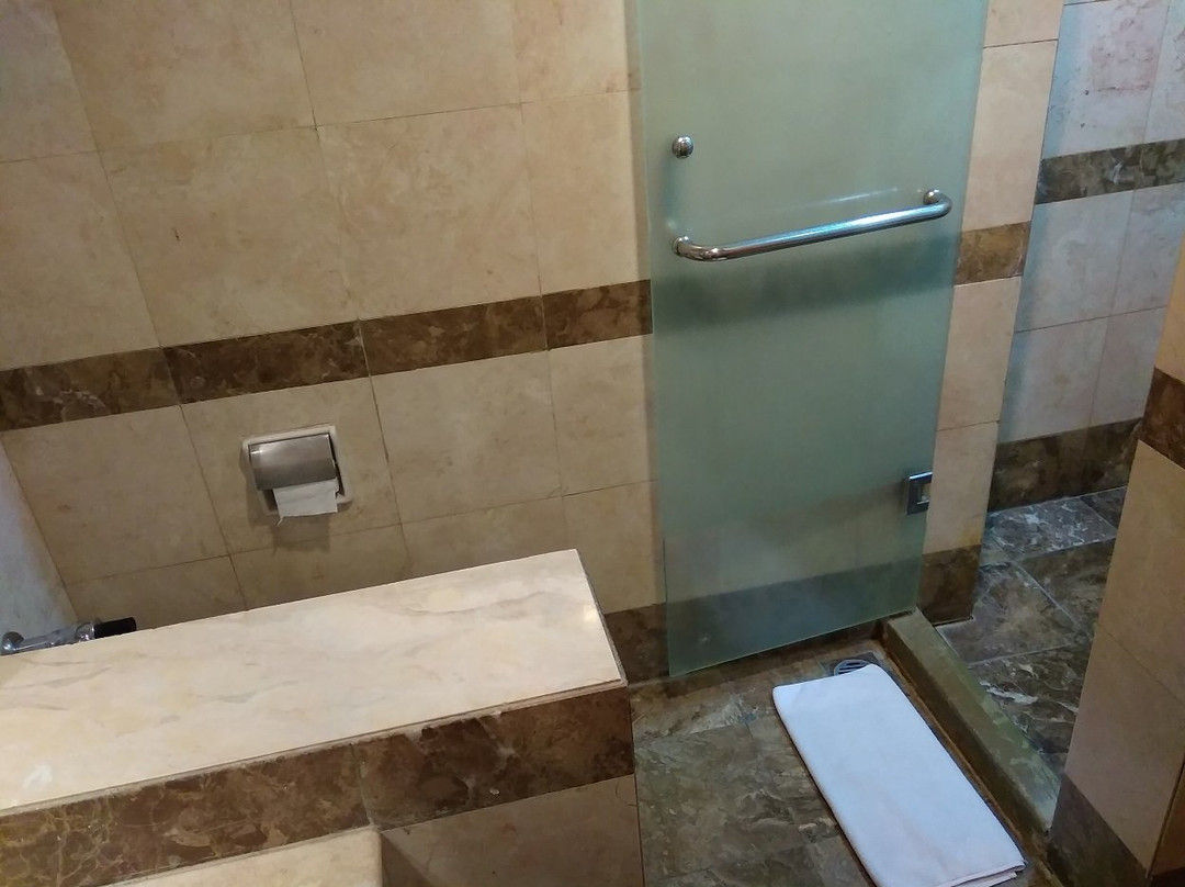 毕达咖拉酒店主图