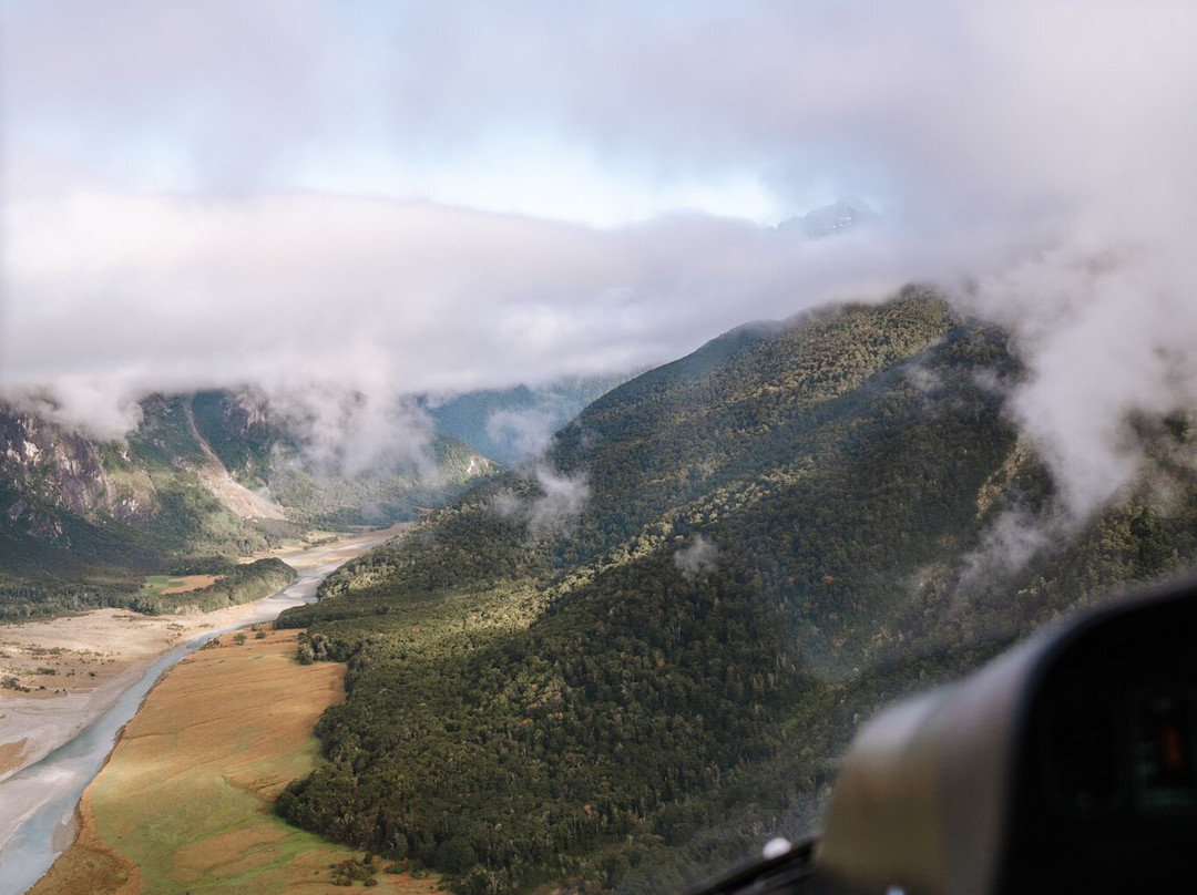 Backcountry Helicopters景点图片