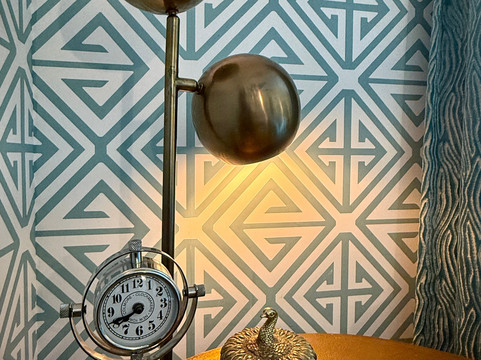 爱斯特荷瑞亚酒店主图