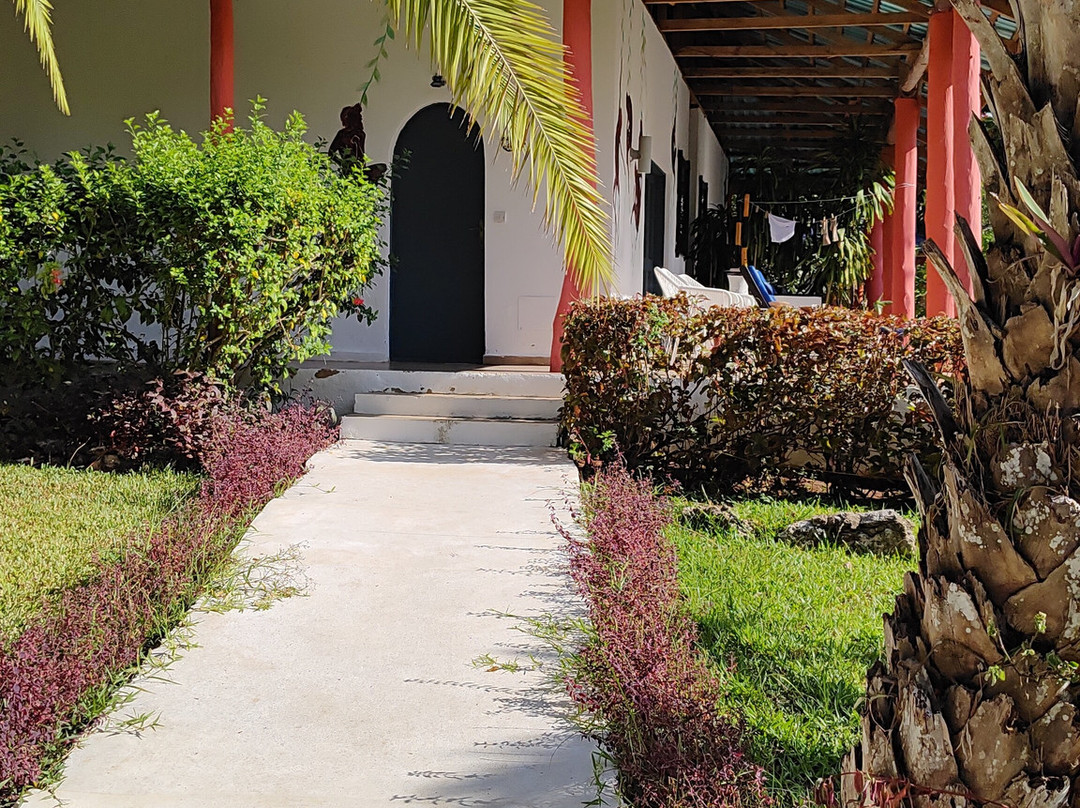 吉汶瓦海滩度假酒店主图