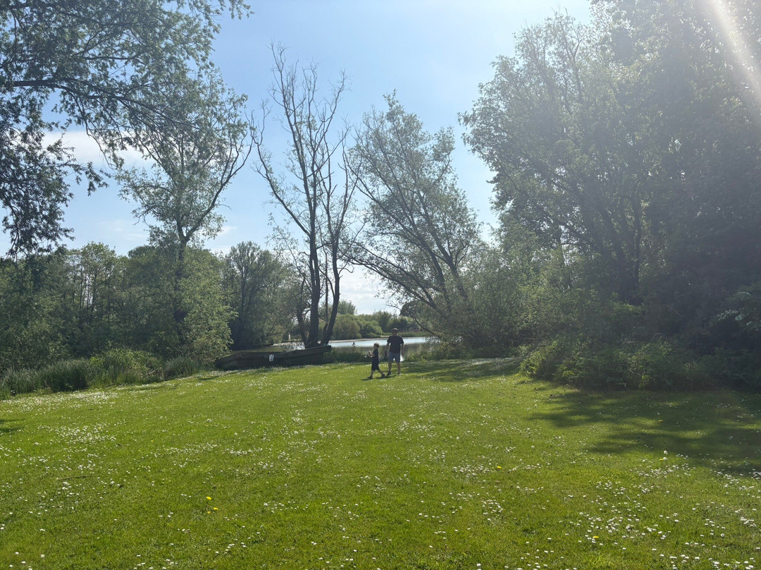 Broadlands Lakes Coarse Fishery景点图片