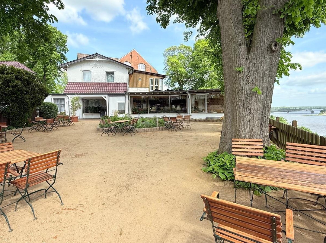 Hotel Bellevue主图