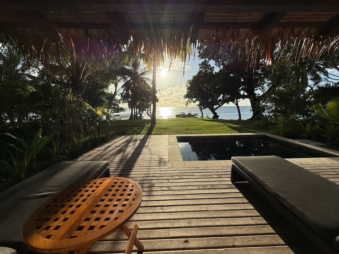 托阔里奇岛度假村主图