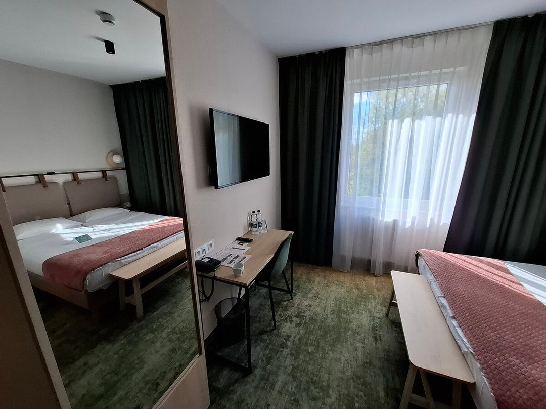 Hi Hotel主图