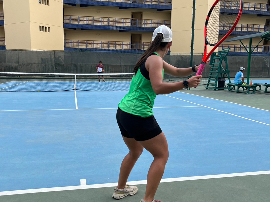 祖亚娜海滩度假酒店主图