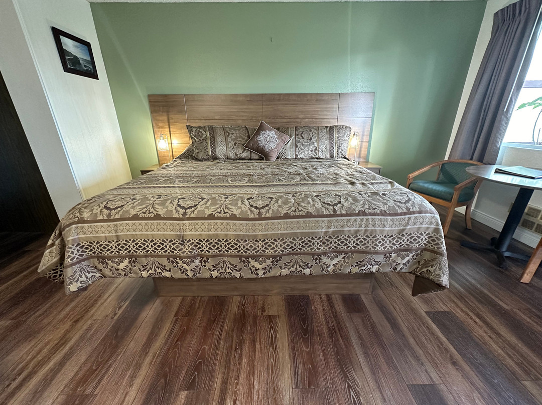 Captain John's Motel主图