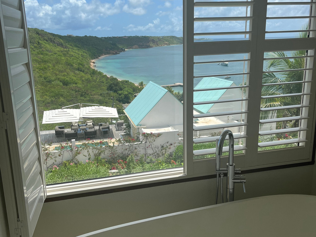 CeBlue Luxury Villas主图