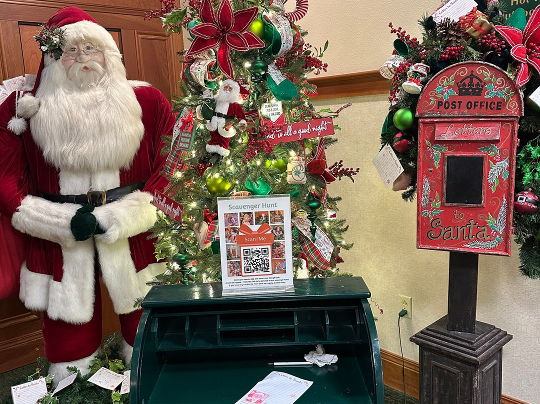 The Inn at Christmas Place主图