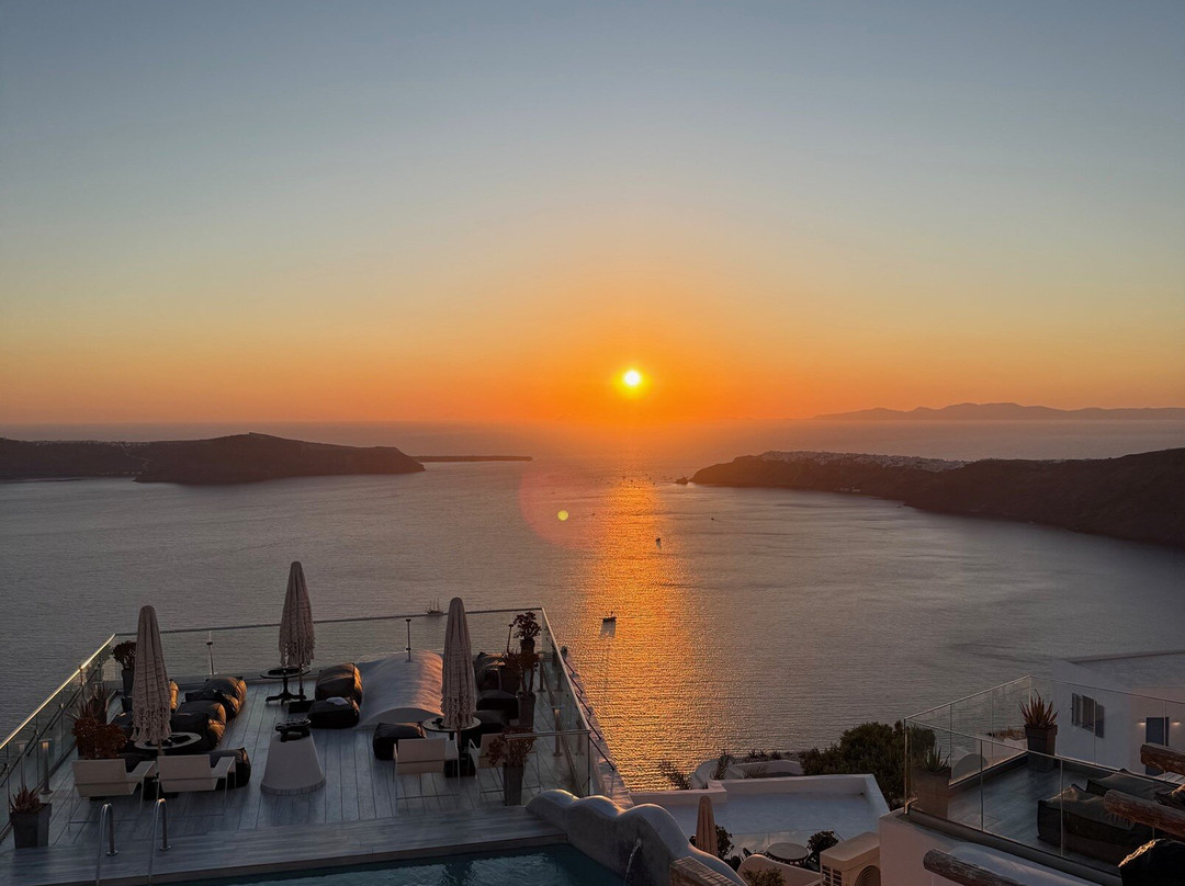 银河套房温泉酒店主图