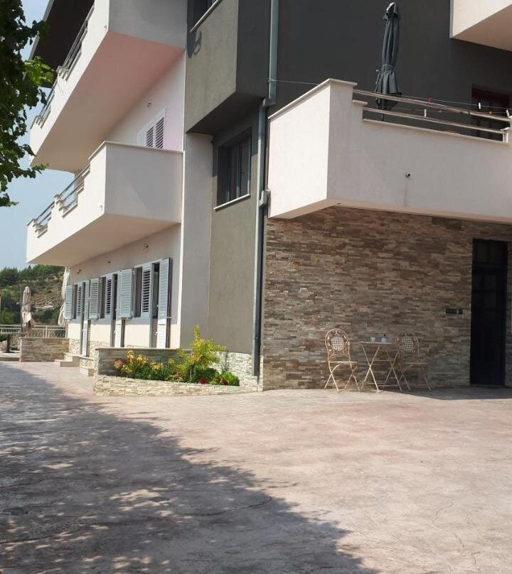 Villa Cador