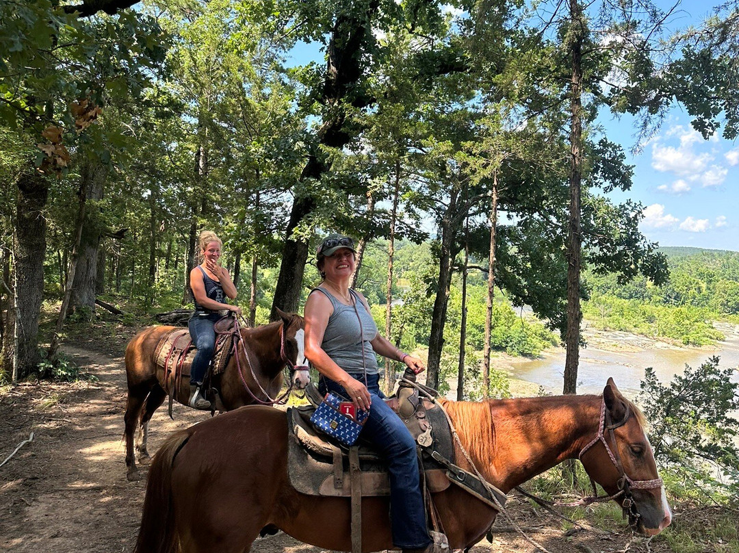 River Man Trail Rides-Broken Bow必去景点