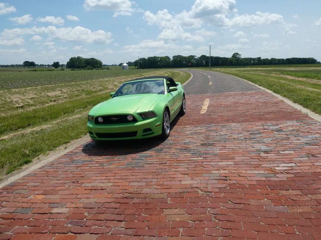 Historic Brick Road (route 66)