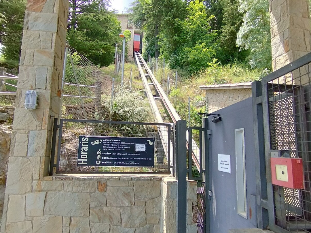 Santuario de Queralt-Berga必去景点