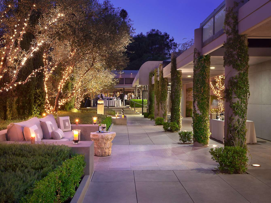 日落大道豪华酒店主图