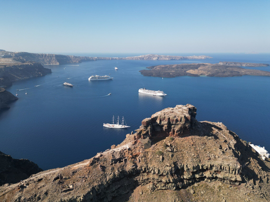 Santorini-travel-菲洛士帖法尼必去景点
