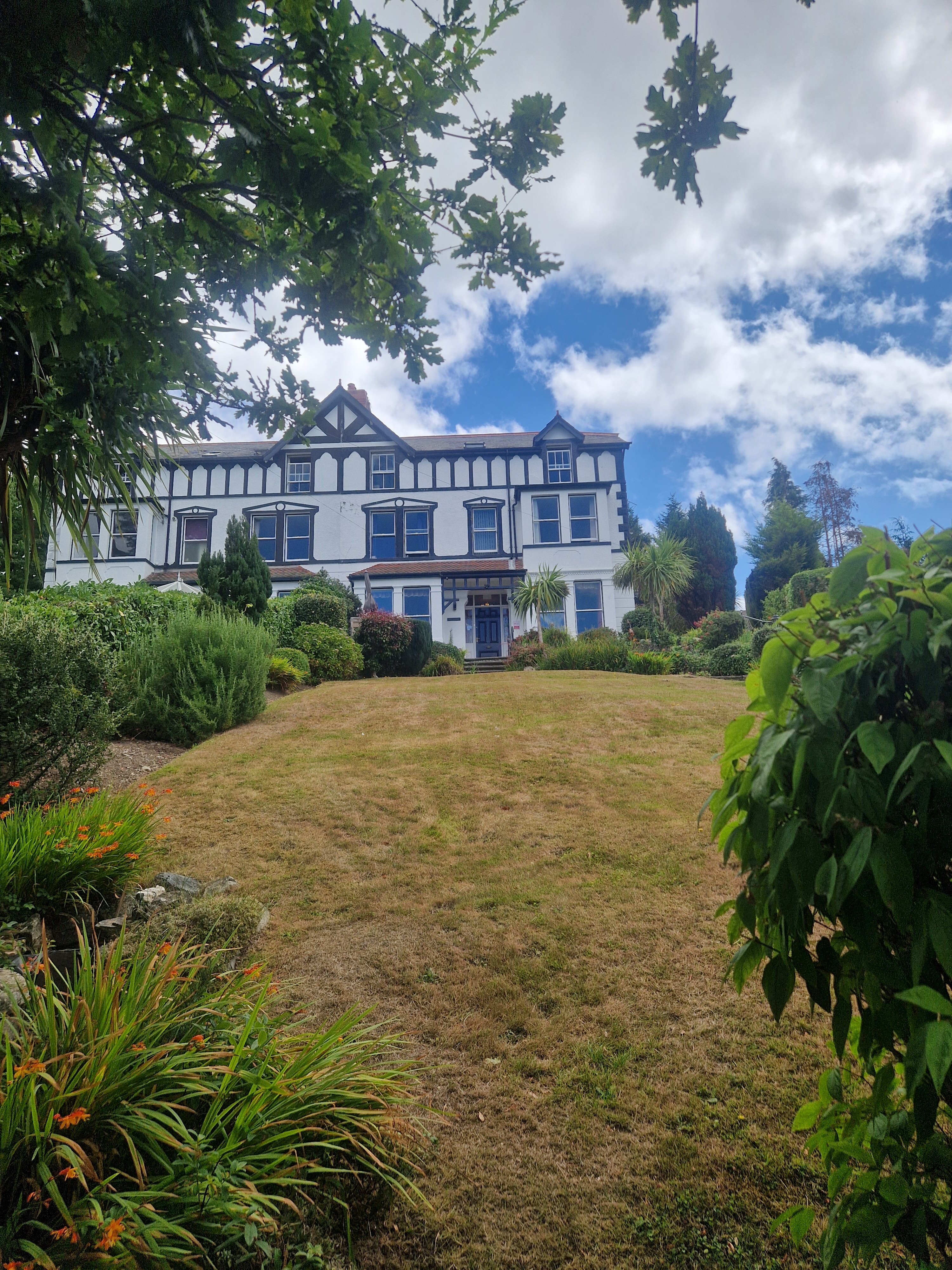 Bryn Derwen Guest House-官方