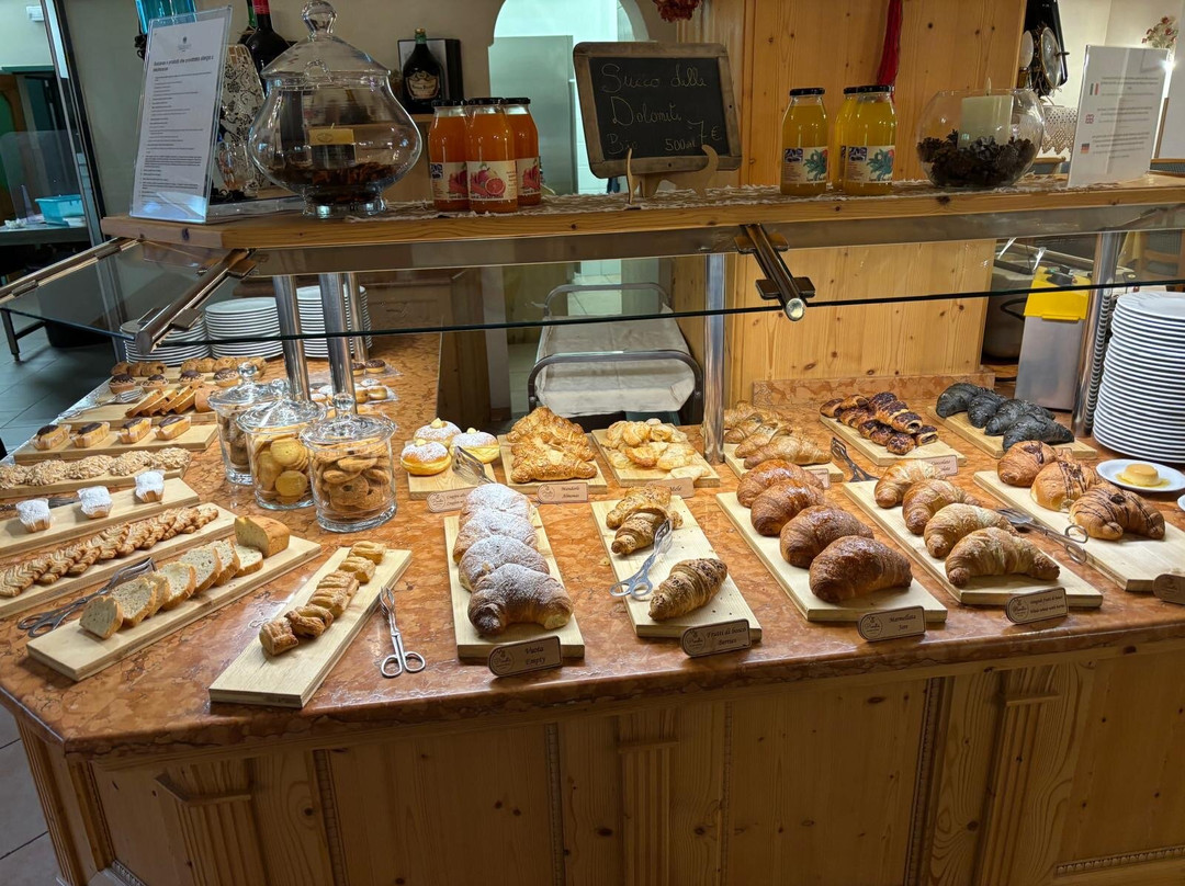 Pineta Pastry Hotel主图