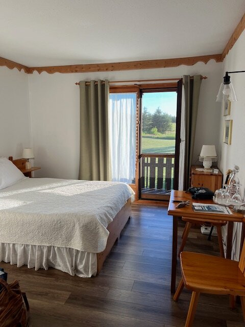 Edelweiss Inn Nova Scotia主图