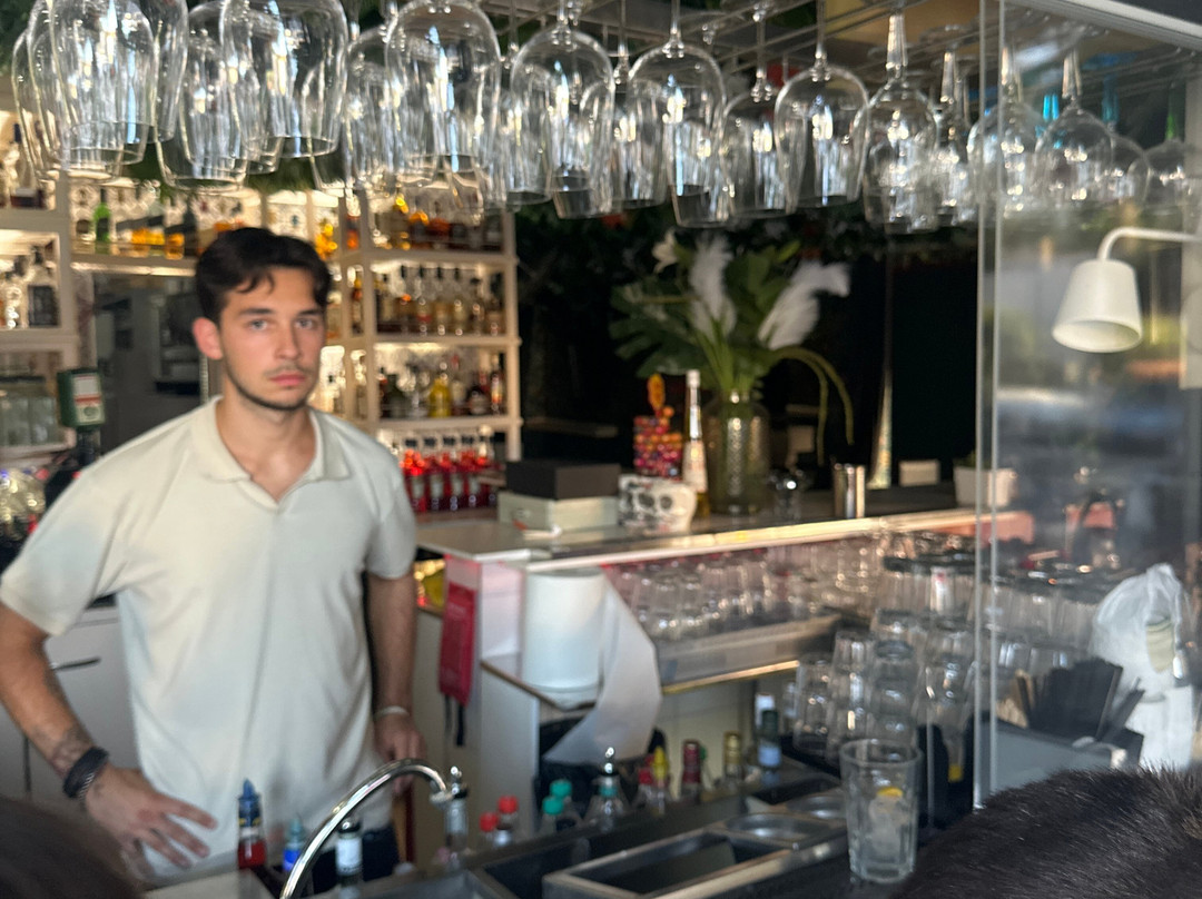 The Street Bar-Nidri必去景点