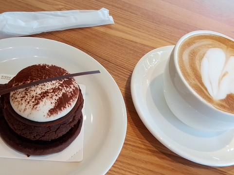 夏日百货-三亚市必去景点